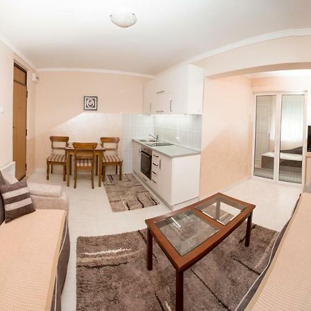 Valentina Apartman Petrovac Eksteriør billede